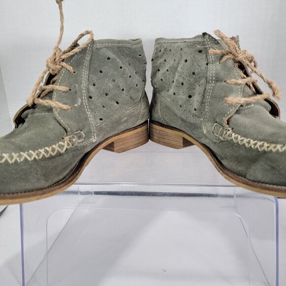 Womens 9/9.5 Olive Green Booties Relaxed Ankle Boots Boho Cottagecore Earthy - Picture 5 of 9